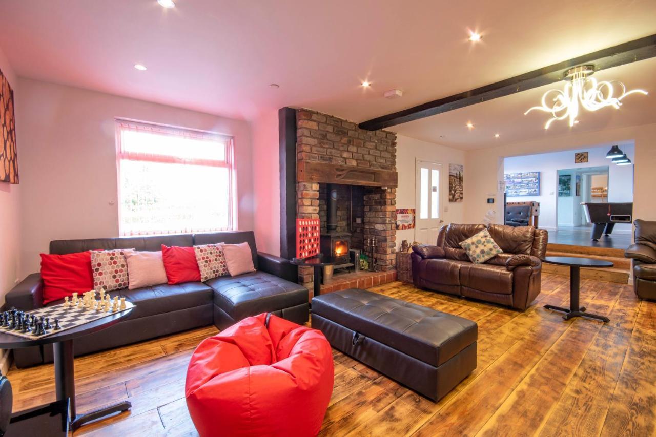 Welsh Row House Lägenhet Llandegla Exteriör bild